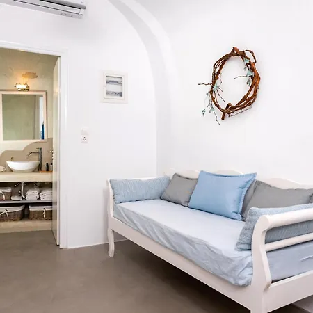 Guest house Whitewashed *